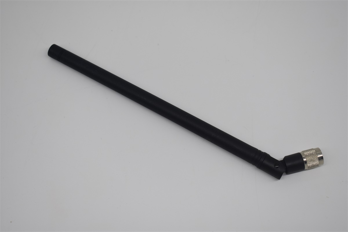 470MHz low frequency bent stick antenna